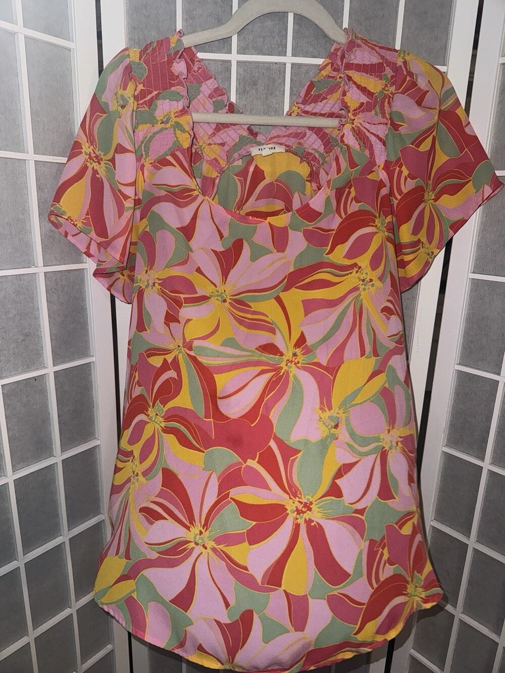 Pleione Floral Tie Neck Blouse Womens Medium Red Pink Top